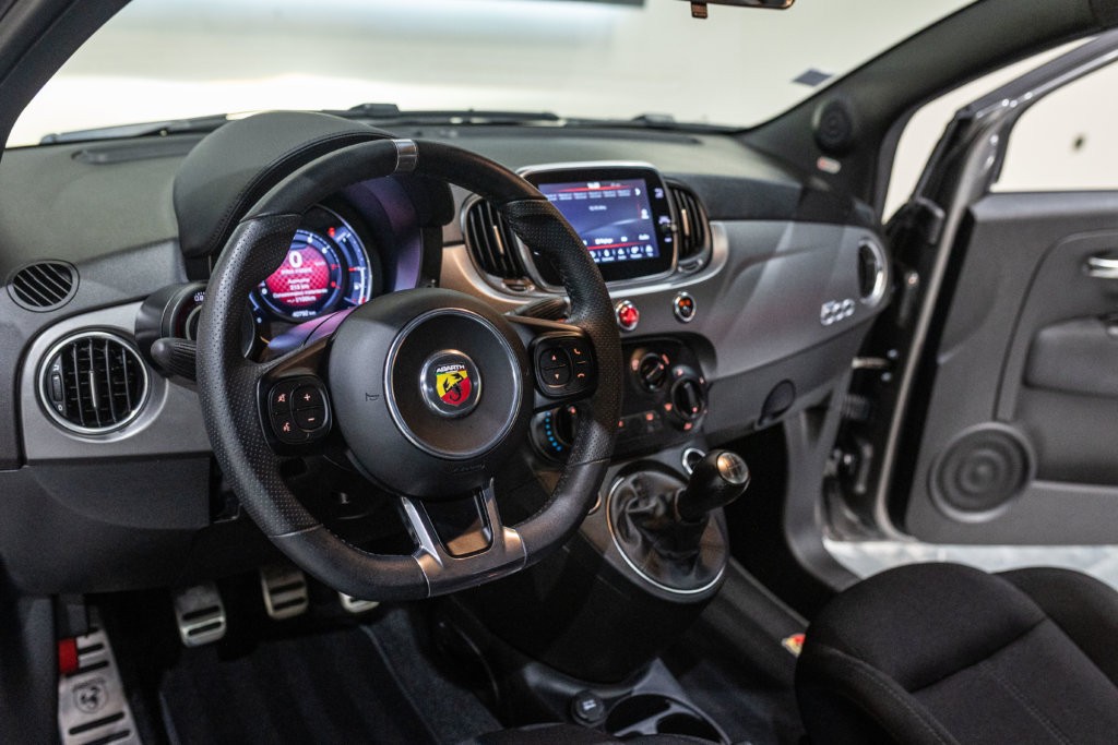 500 Abarth Pista Interieur 14