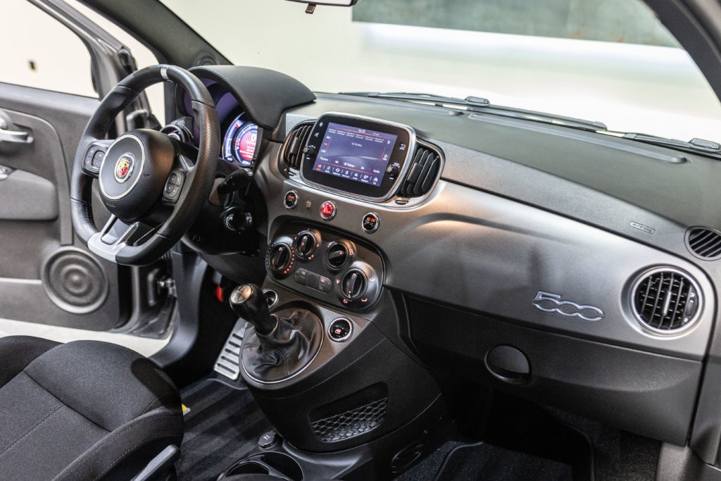 500 Abarth Pista Interieur 17