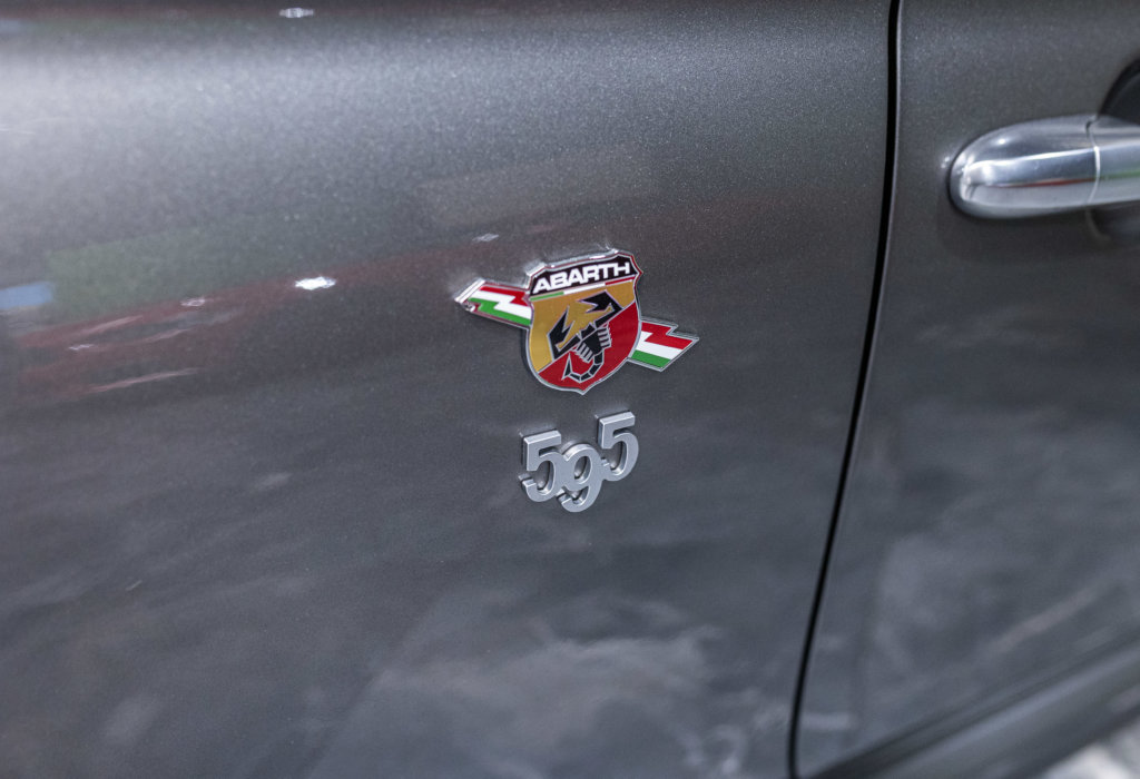 500 Abarth Pista logo