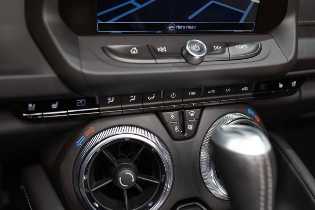Camaro 6 Noir Cab Interieur 34