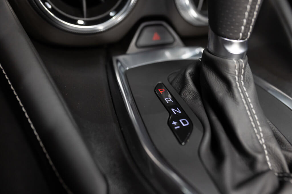 Camaro 6 Noir Cab Interieur 39