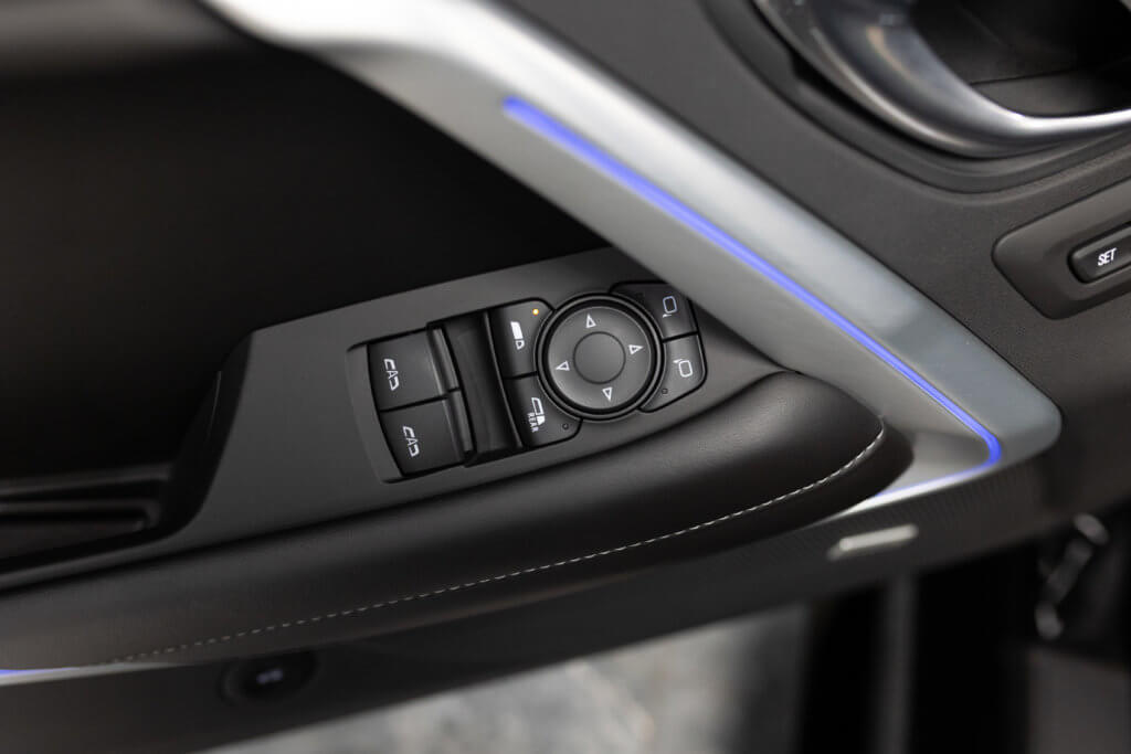 Camaro 6 Noir Cab Interieur 4