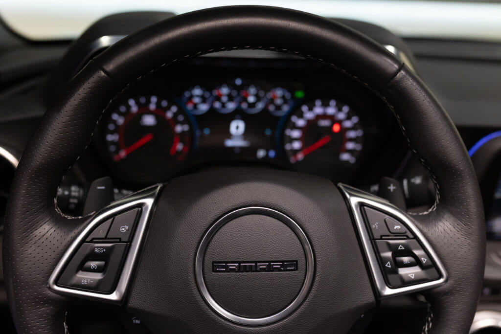 Camaro 6 Noir Cab Interieur 46