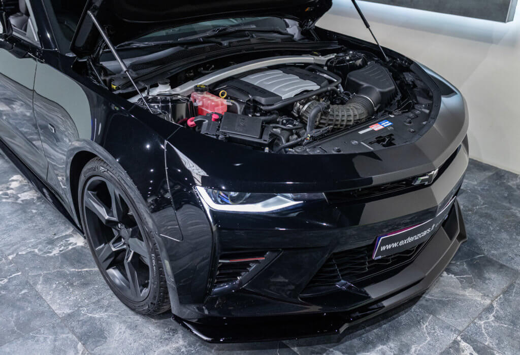 Camaro 6 Noir Cab Moteur