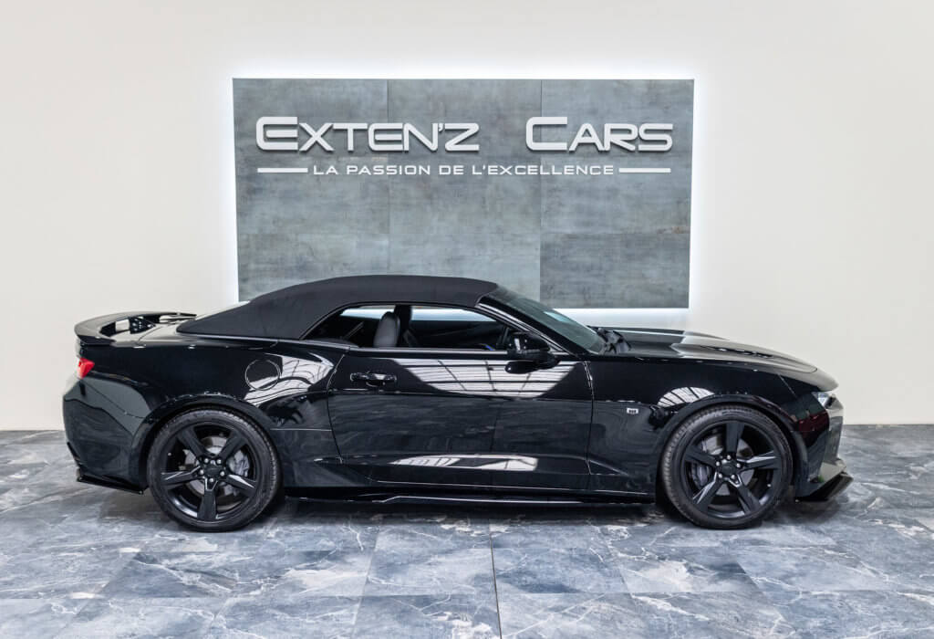 Camaro 6 Noir Cab lateral capot