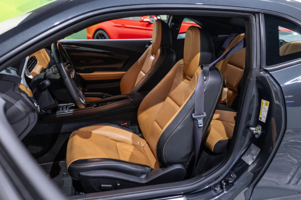Camaro Grise Interieur Brun Interieur 2
