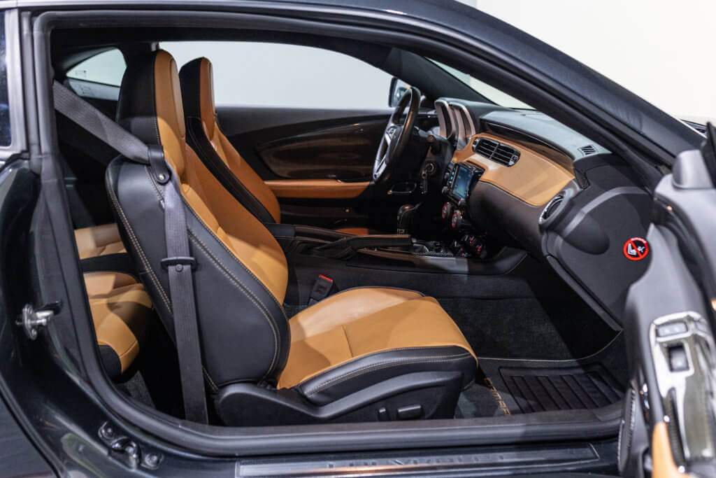 Camaro Grise Interieur Brun Interieur 7
