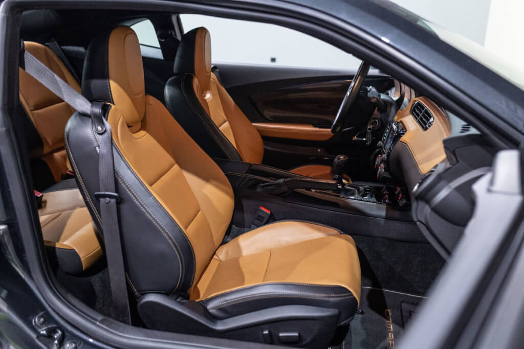 Camaro Grise Interieur Brun Interieur 8