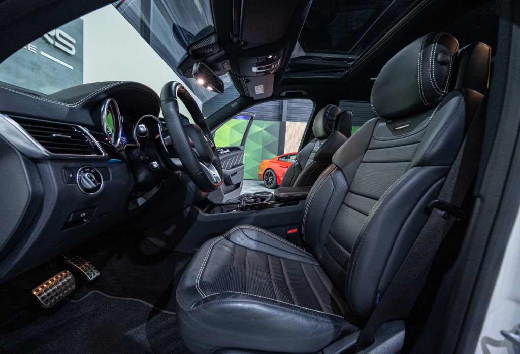 GLE 63 AMG Blanc Interieur 8