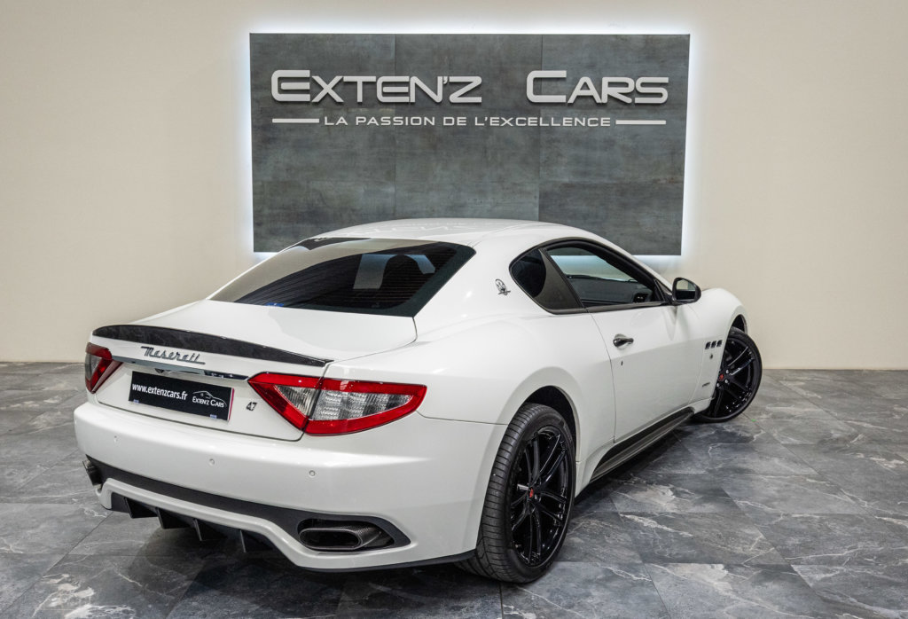 Maserati Granturismo Capot Carbon 3-4 ar d