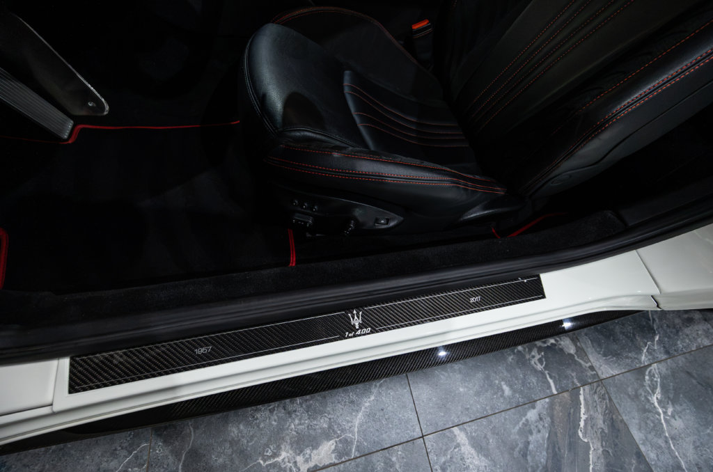 Maserati Granturismo Capot Carbon Interieur 11