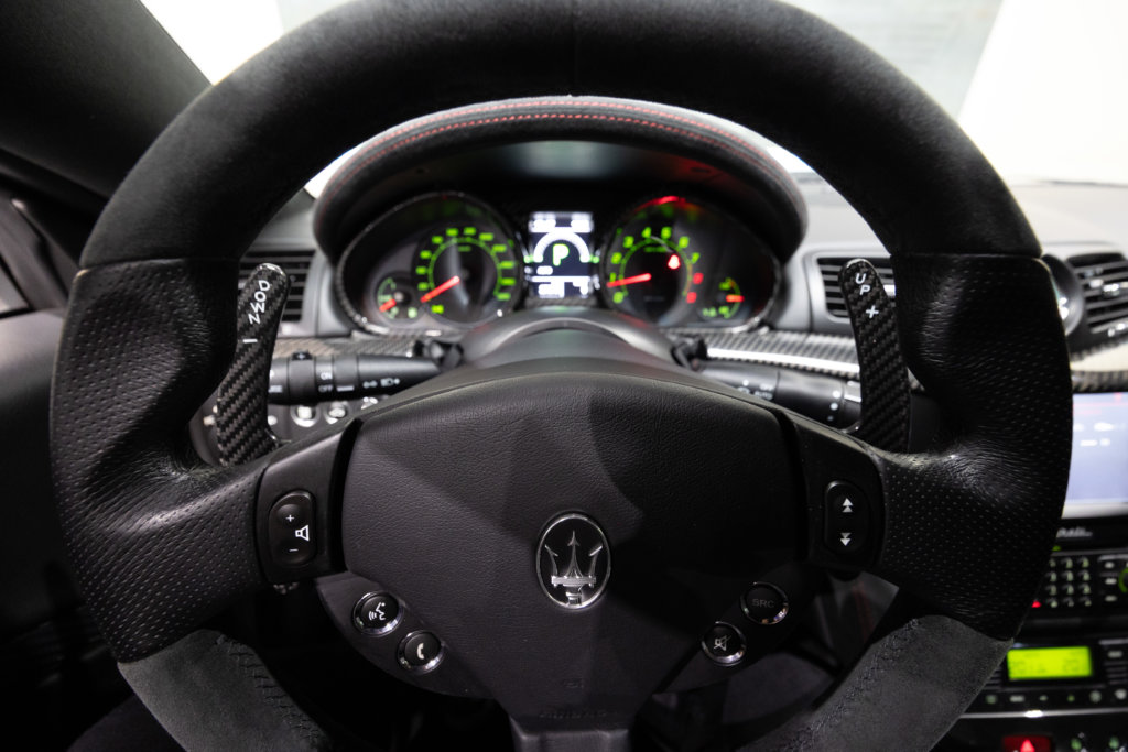 Maserati Granturismo Capot Carbon Interieur 30