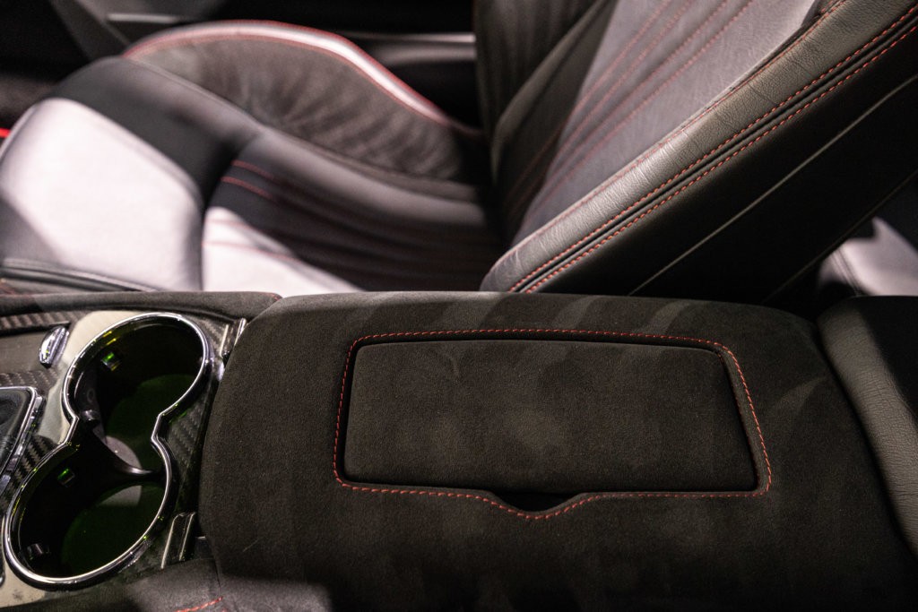 Maserati Granturismo Capot Carbon Interieur 34