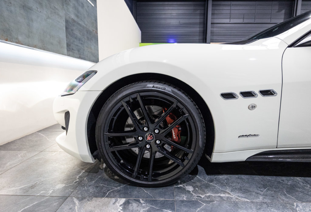 Maserati Granturismo Capot Carbon Roues 2