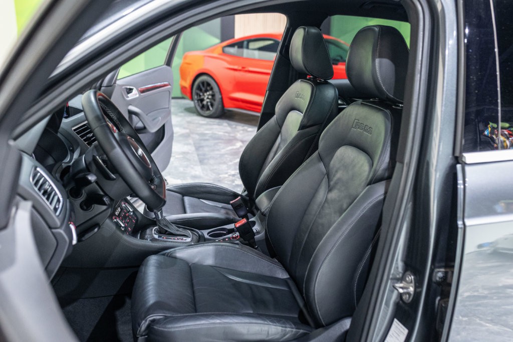 RSQ3 Gris Interieur 15