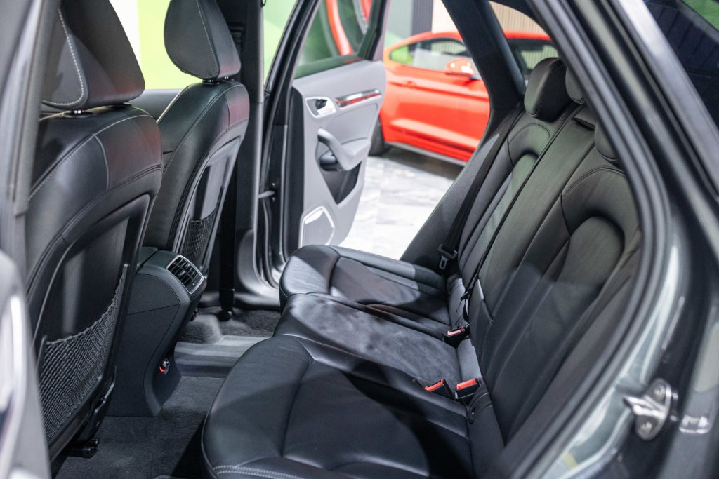 RSQ3 Gris Interieur 24