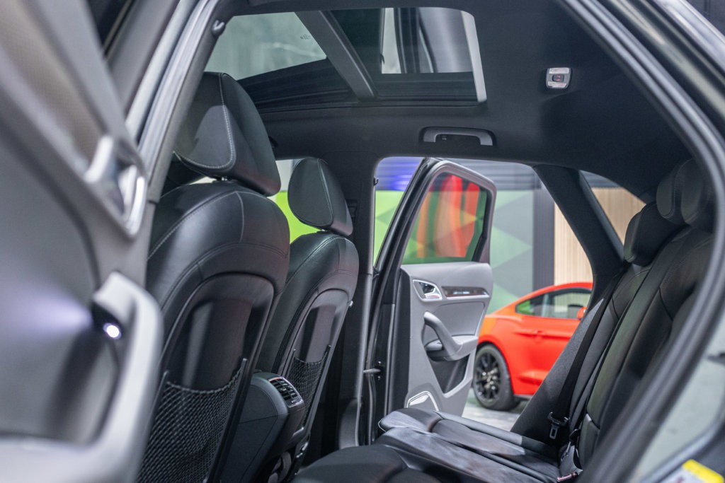 RSQ3 Gris Interieur 56