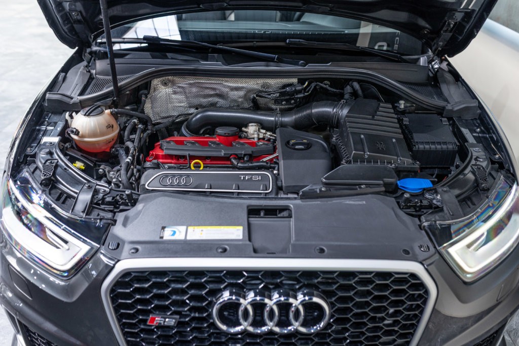 RSQ3 Gris Moteur 2