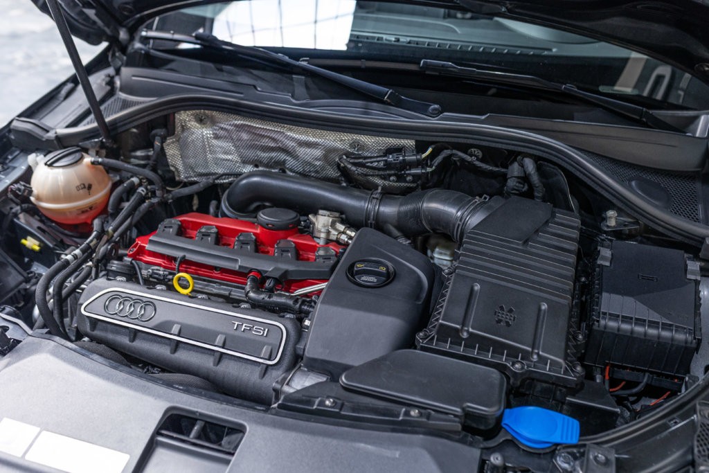 RSQ3 Gris Moteur 3