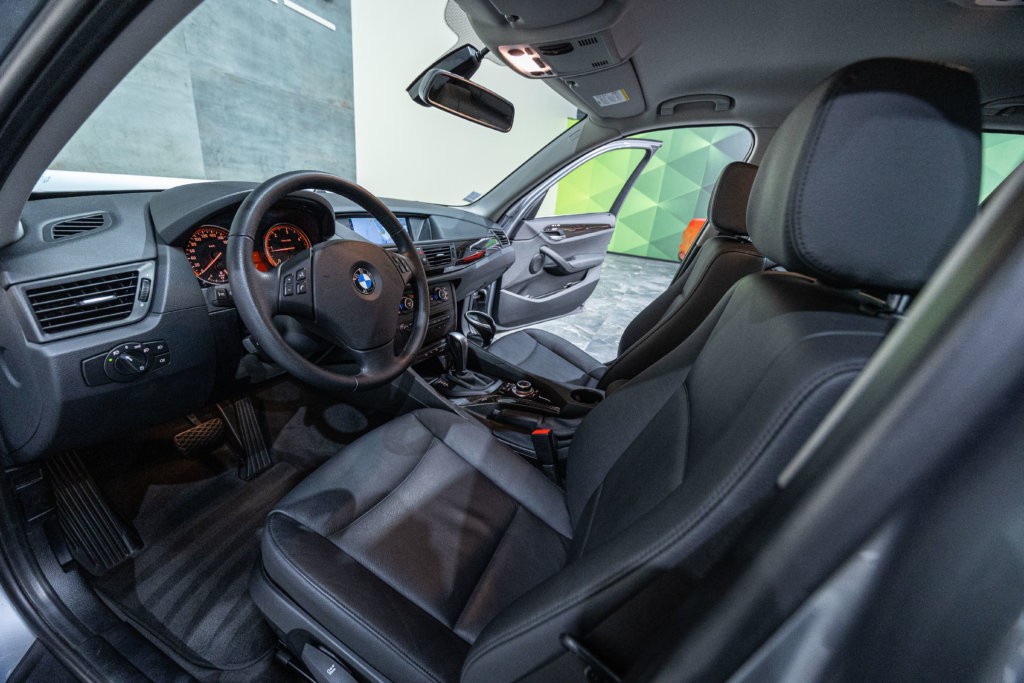 X1 Gris Interieur