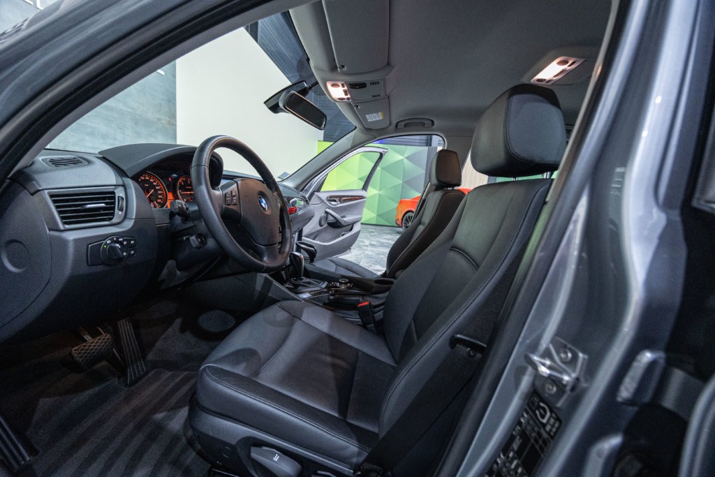 X1 Gris Interieur 2