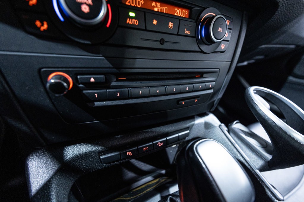 X1 Gris Interieur 27