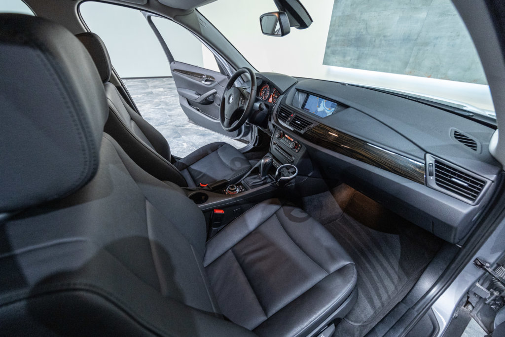 X1 Gris Interieur 4