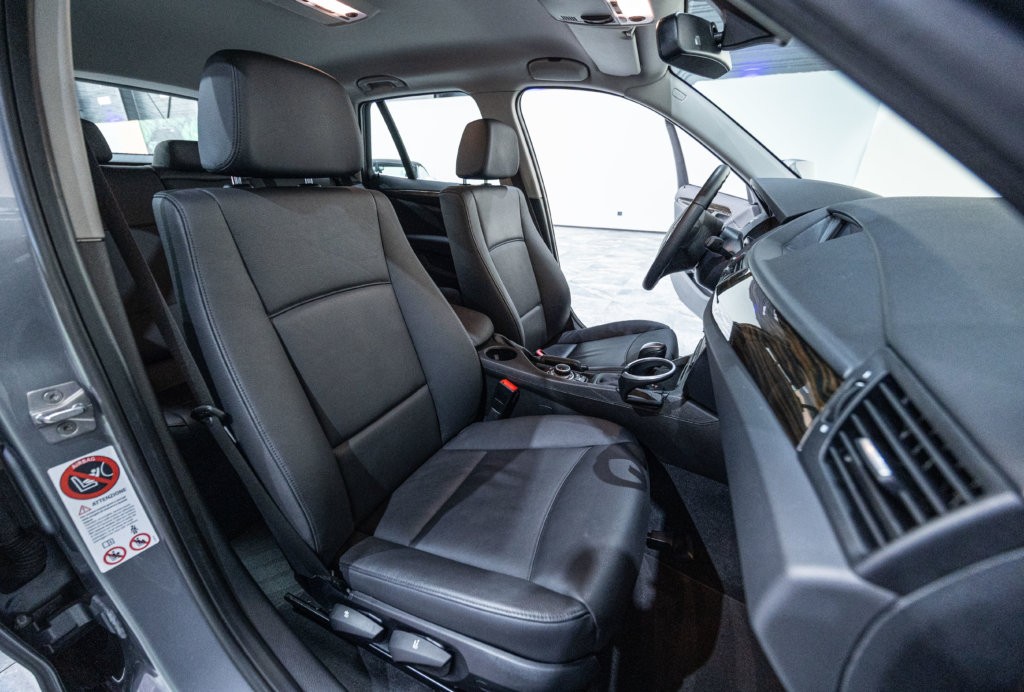 X1 Gris Interieur 6