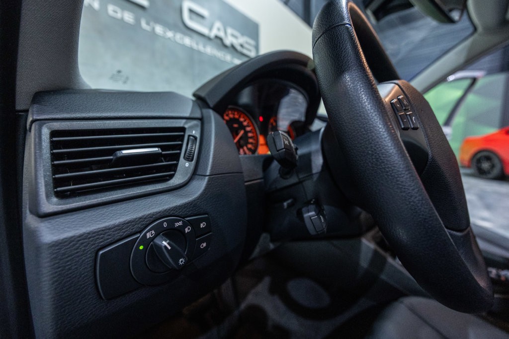 X1 Gris Interieur 9