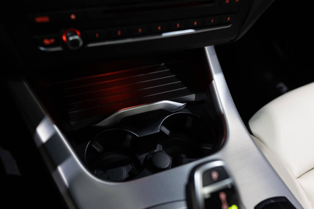 X4 30d Gris Interieur 47