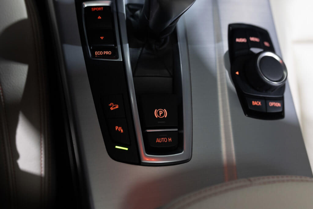 X4 30d Gris Interieur 50