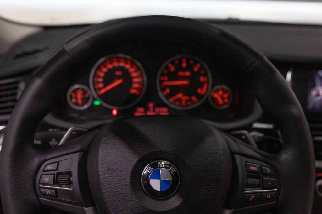 X4 30d Gris Interieur 58