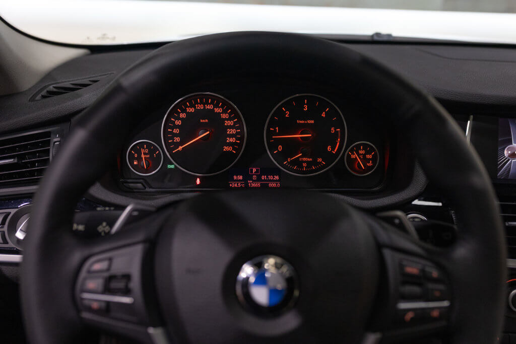 X4 30d Gris Interieur 59